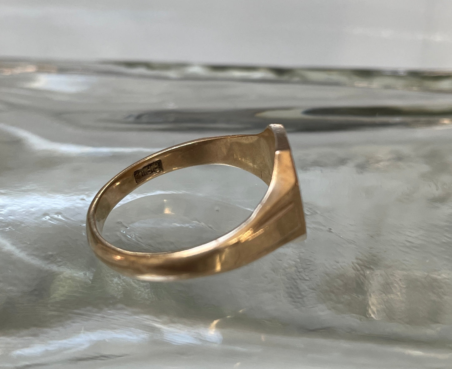 9ct Gold Hexagon Shaped Signet Ring