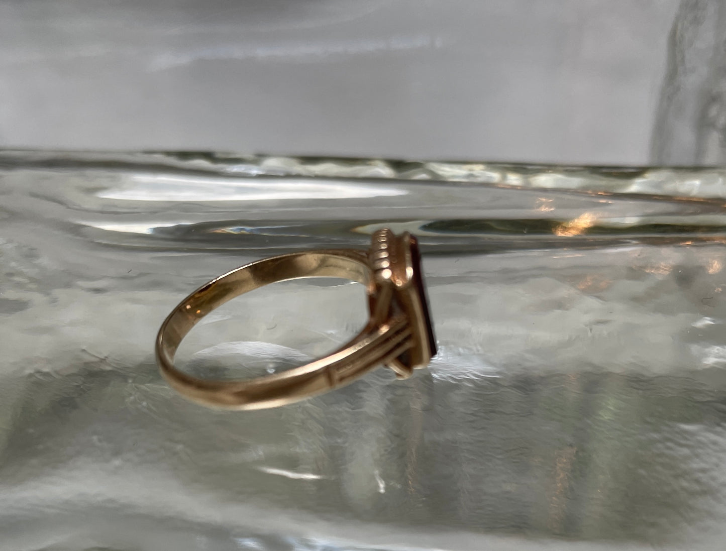 Vintage 9ct Gold Carnelian Signet Ring