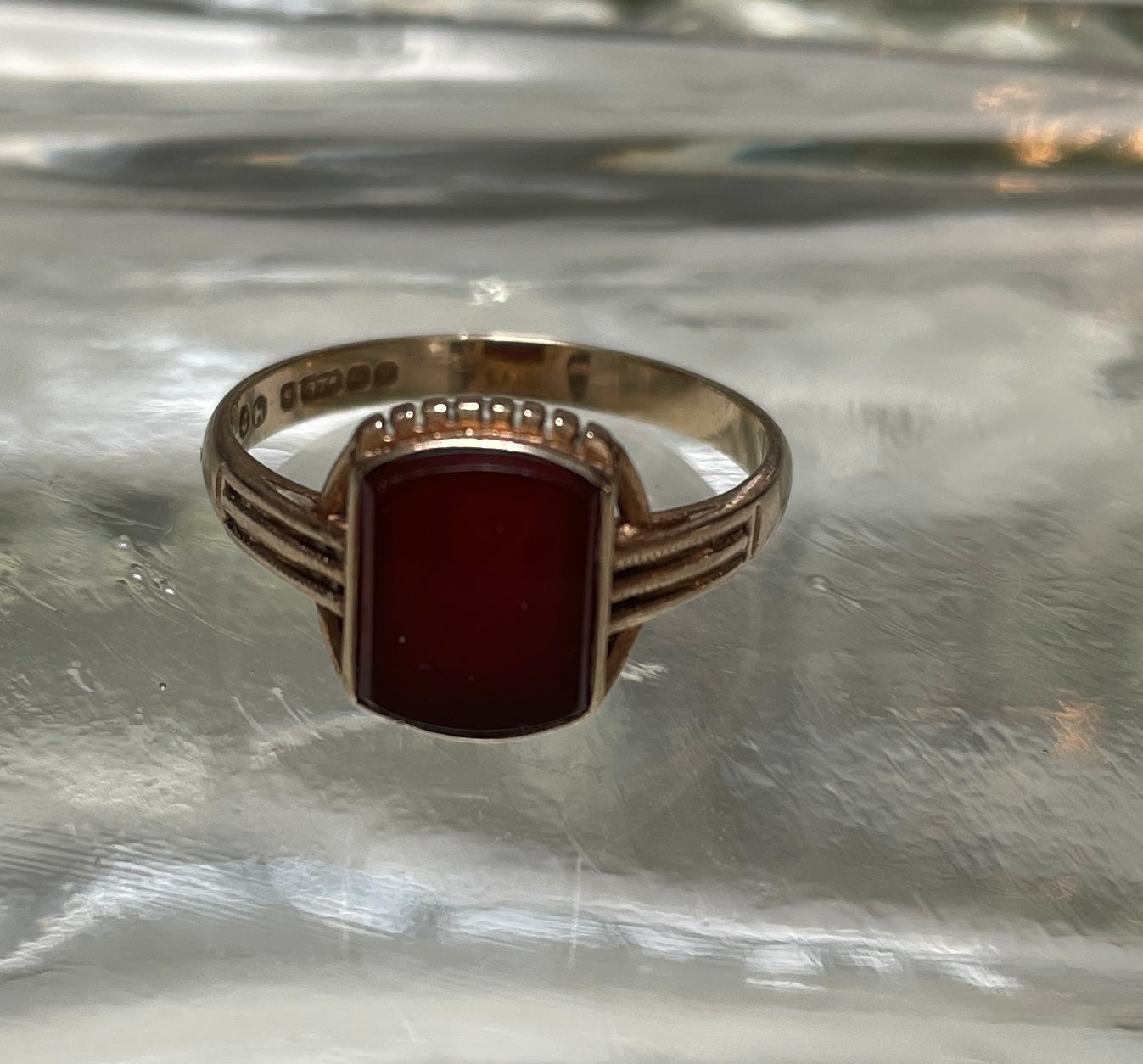 Vintage 9ct Gold Carnelian Signet Ring