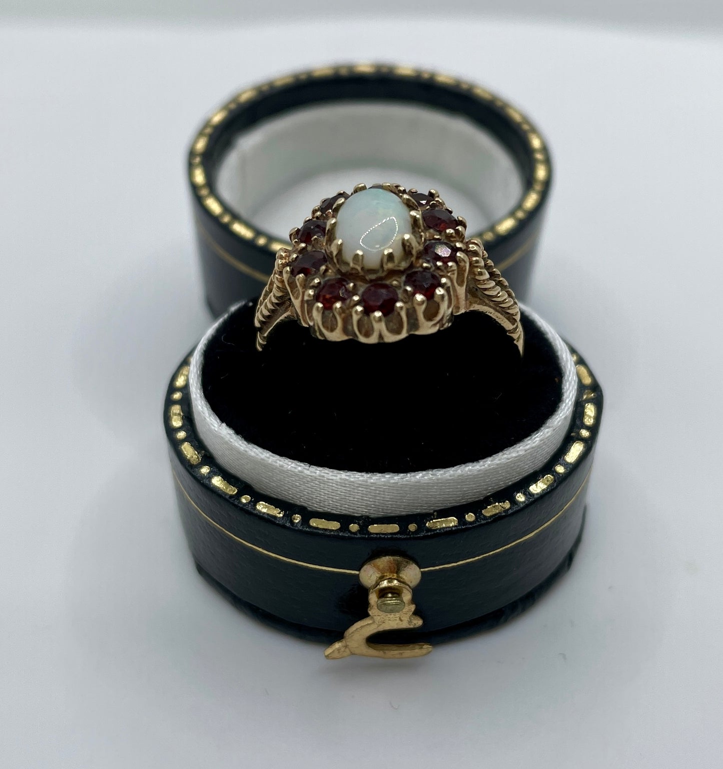 9ct Gold Opal And Garnet Cluster ring