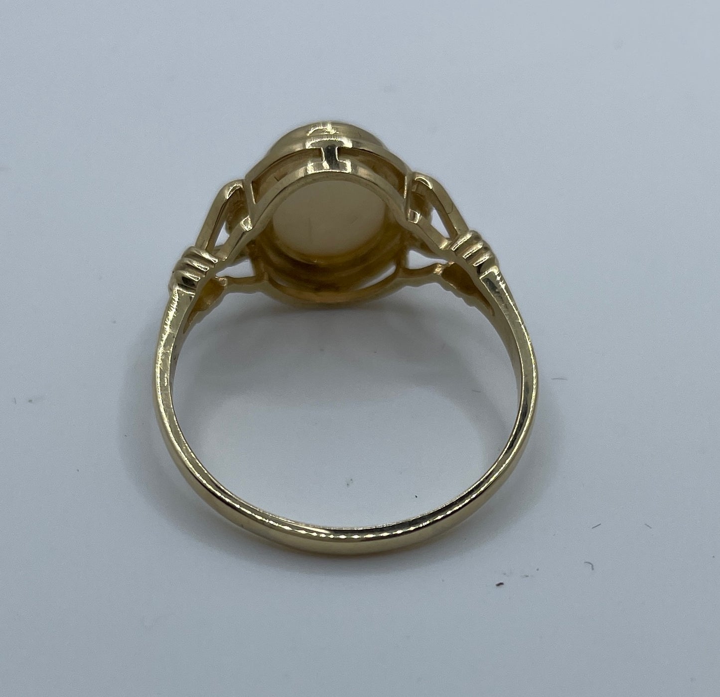 9ct Gold Opal Single Stone Ring