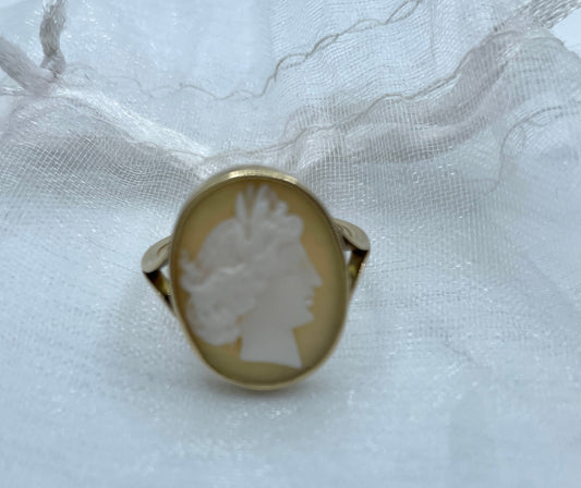 Early 20th Century Shell Cameo Ring