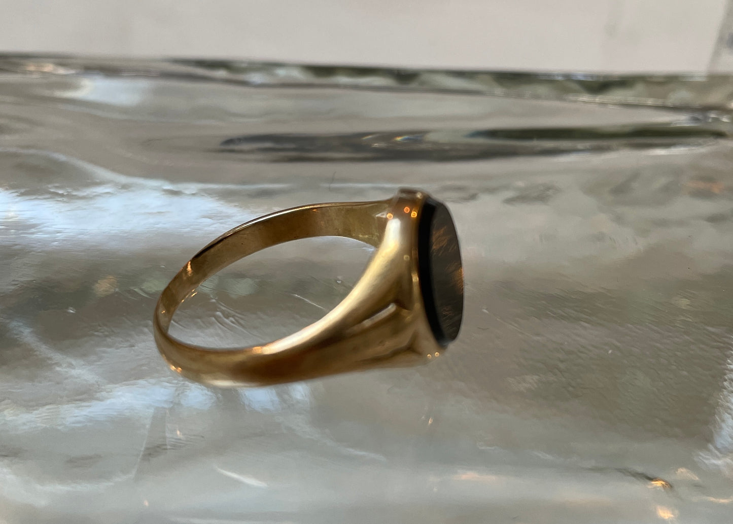 1967 Onyx Signet Ring With Shoulder Detail