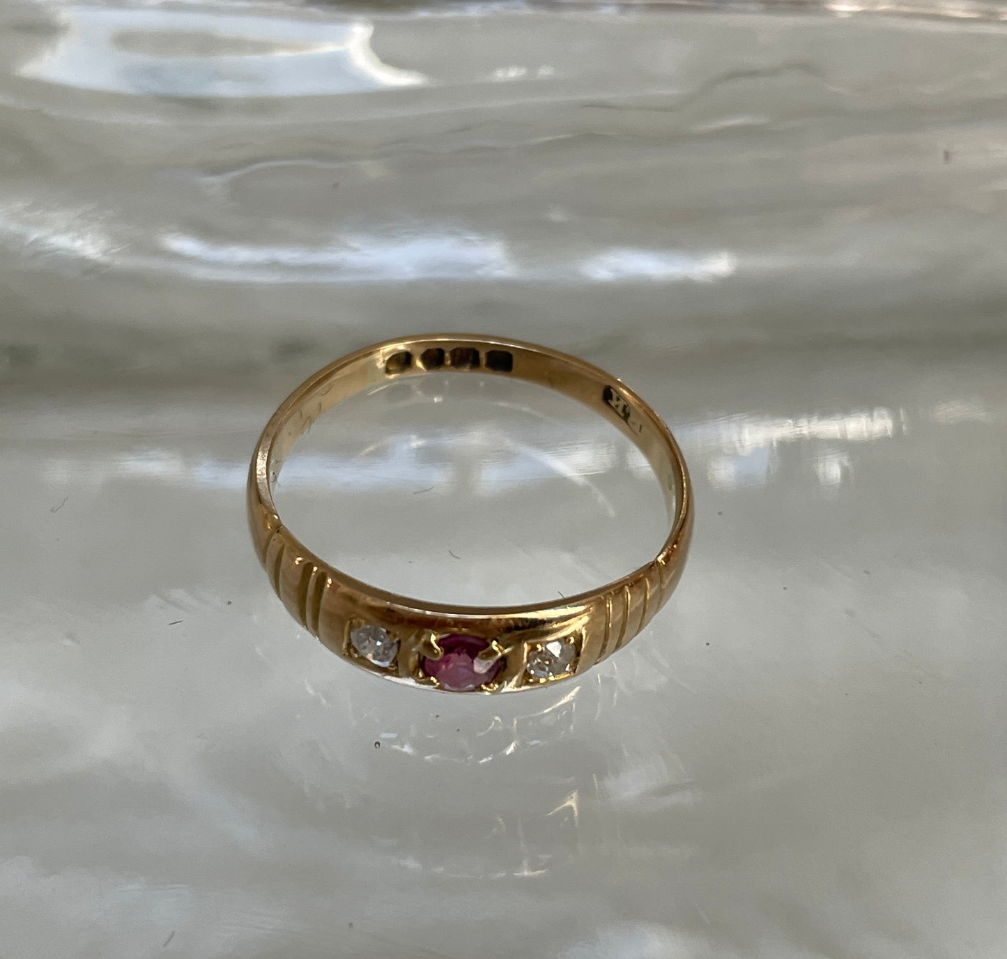 1950s 18ct Ruby & Diamond Vntage Band Ring