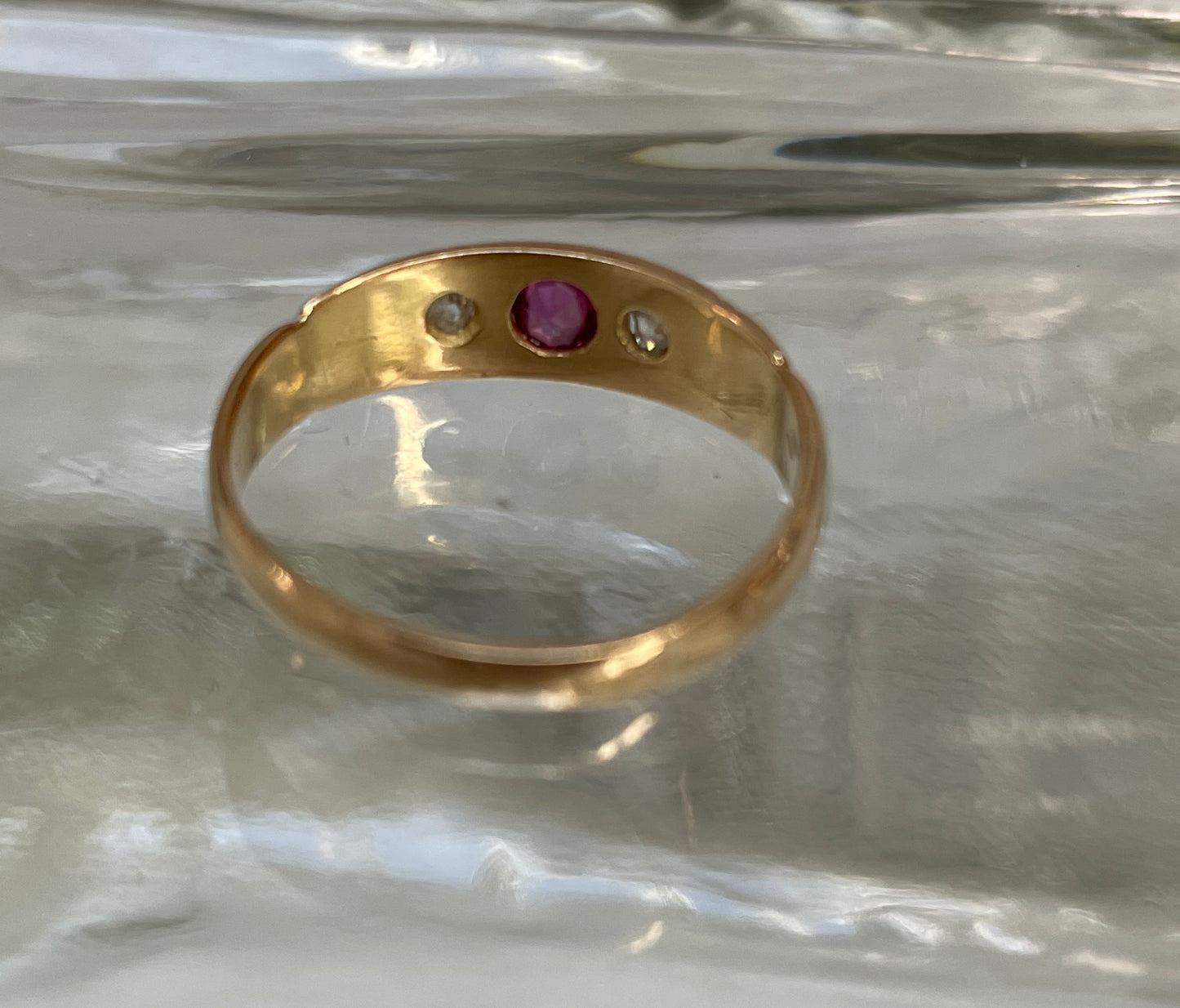 1950s 18ct Ruby & Diamond Vntage Band Ring