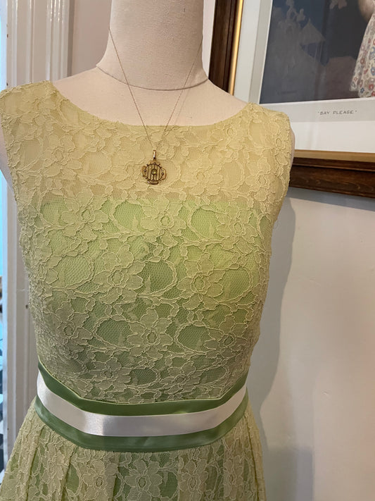 Vintage 1950s Pale Green Lace Frock