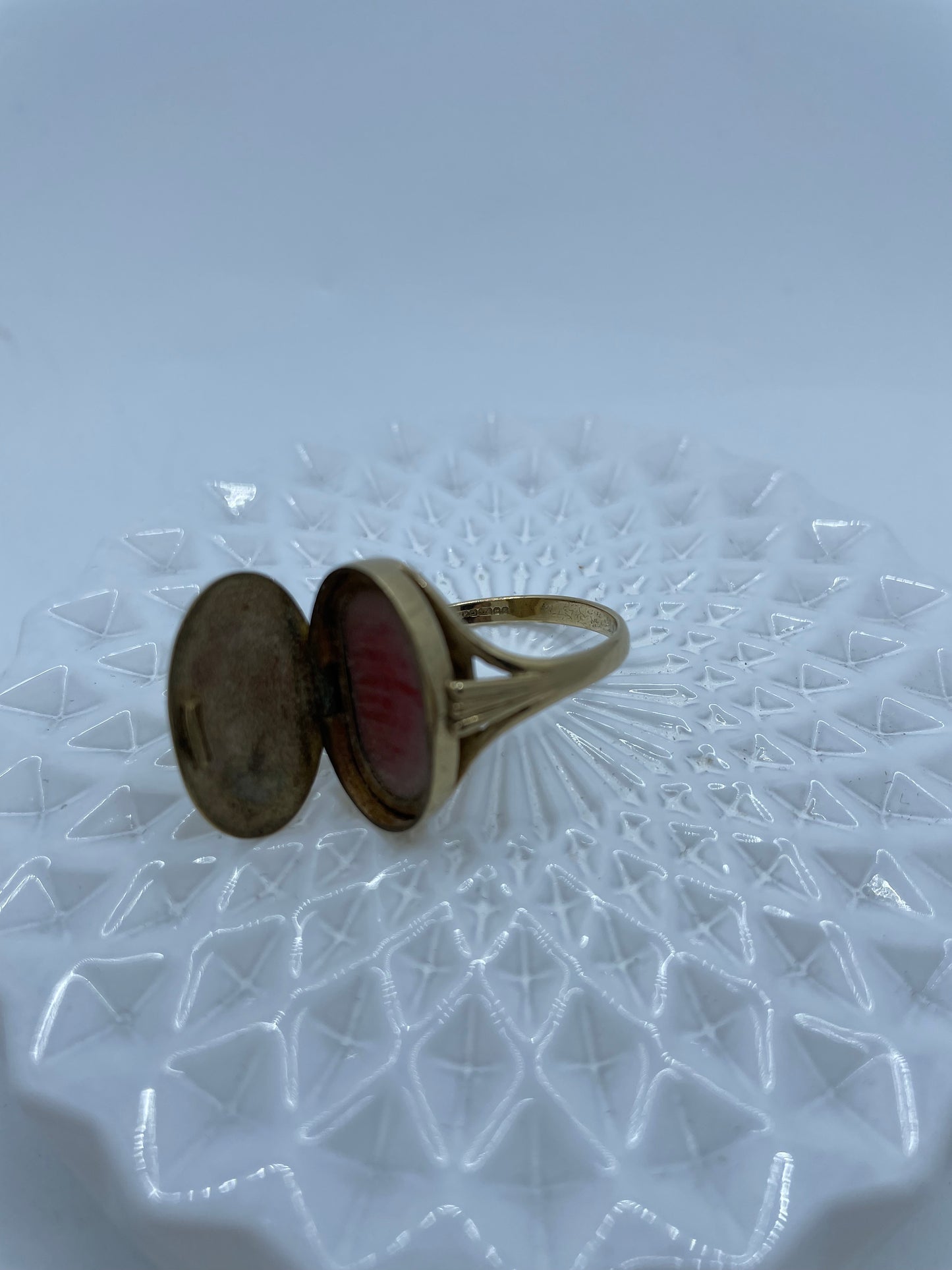 Vintage Gold Locket Ring