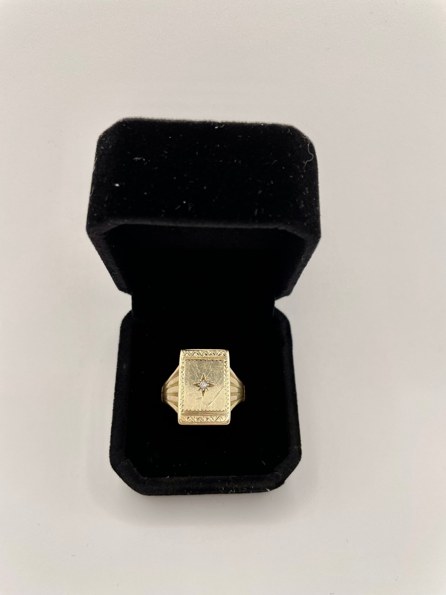 1960s Gold & Diamond Signet Ring