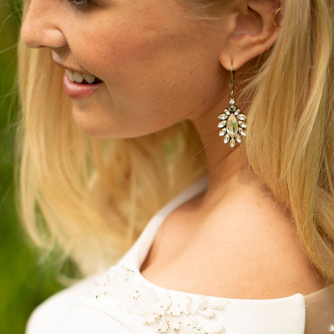 Diamanté 1950s Style White Opal Drop Earrings